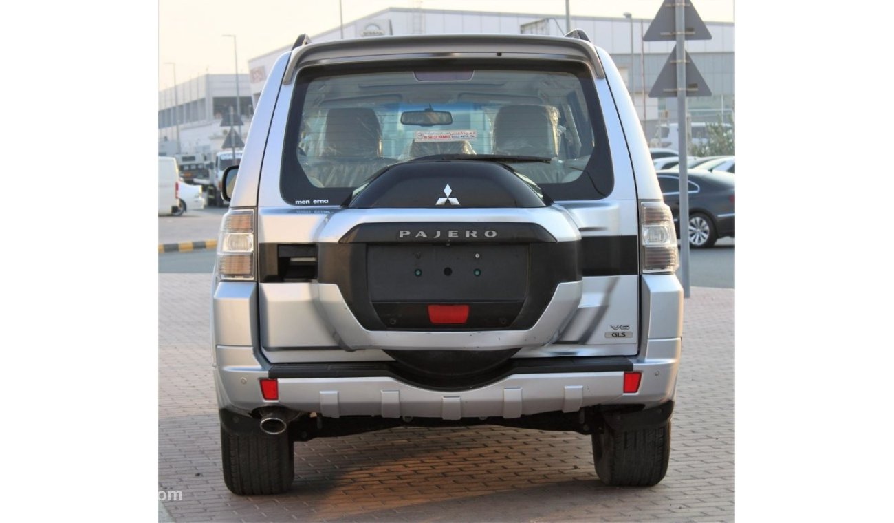 Mitsubishi Pajero Mitsubishi Pajero 2016 GCC No. 1 full option in excellent condition without accidents, very clean  f