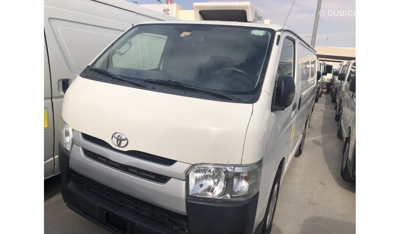 تويوتا هاياس Toyota Hiace Chiller van 2016. Free of accident