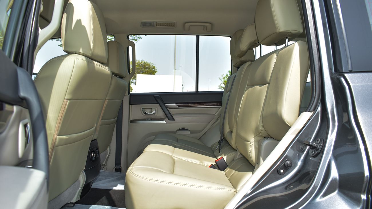 ميتسوبيشي باجيرو GLS V6