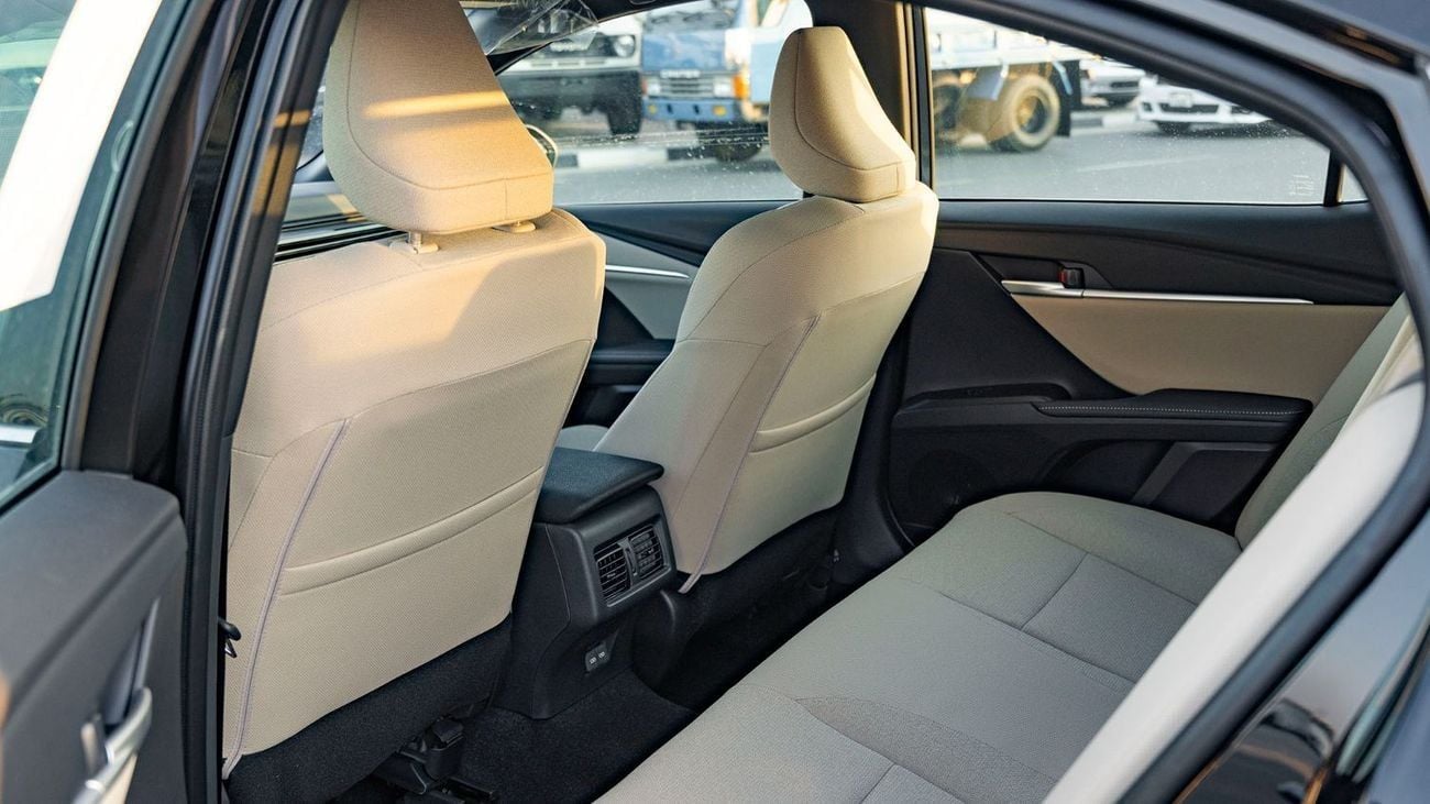 Toyota Camry 2025 Toyota Camry 2.5L Hybrid with Panoramic Sunroof (Black)