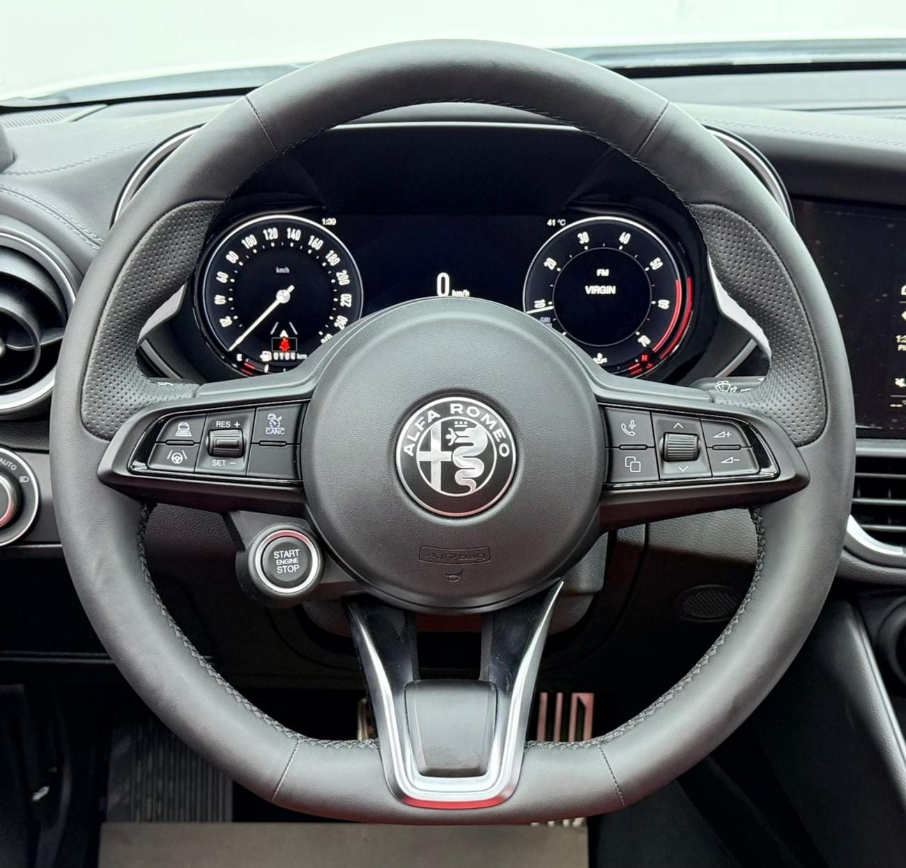 Alfa Romeo Giulia 2025 Alfa Romeo Giulia Veloce Q2, 5 Years Alfa Warranty + Service Pack, Delivery Kms, GCC