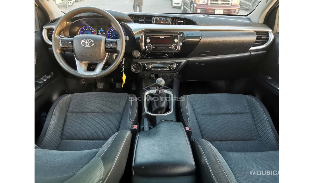 Toyota Hilux 2.7L Petrol, M/T, 4WD, CD Player, Rear A/C, Power Windows (LOT # 3582)