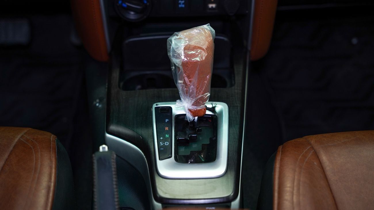 Toyota Fortuner VXR 4.0L (278 HP)