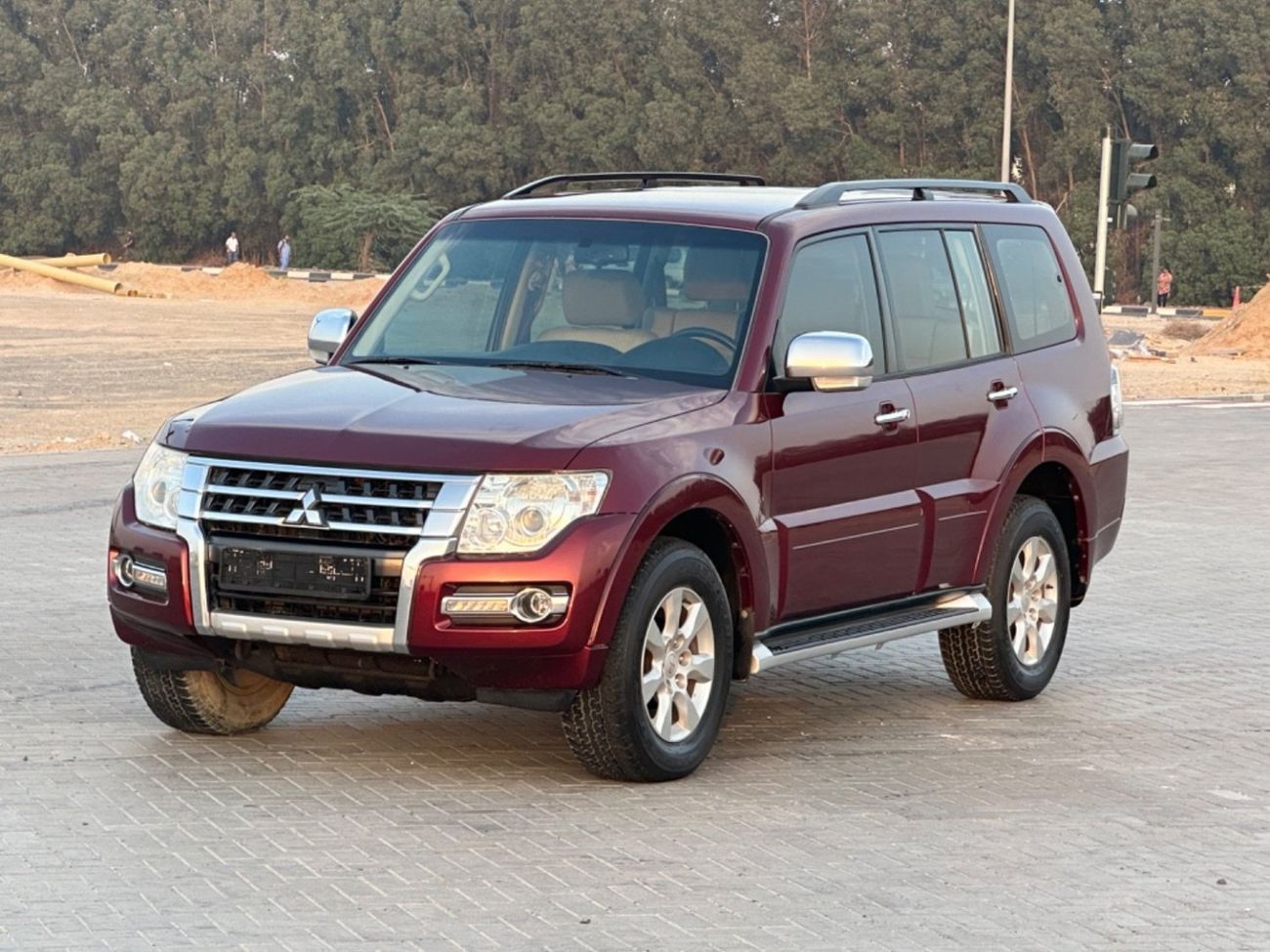 Mitsubishi Pajero Std 3.5L MODEL 2017 GCC CAR PERFECT CONDITION INSIDE AND OUT SIDE