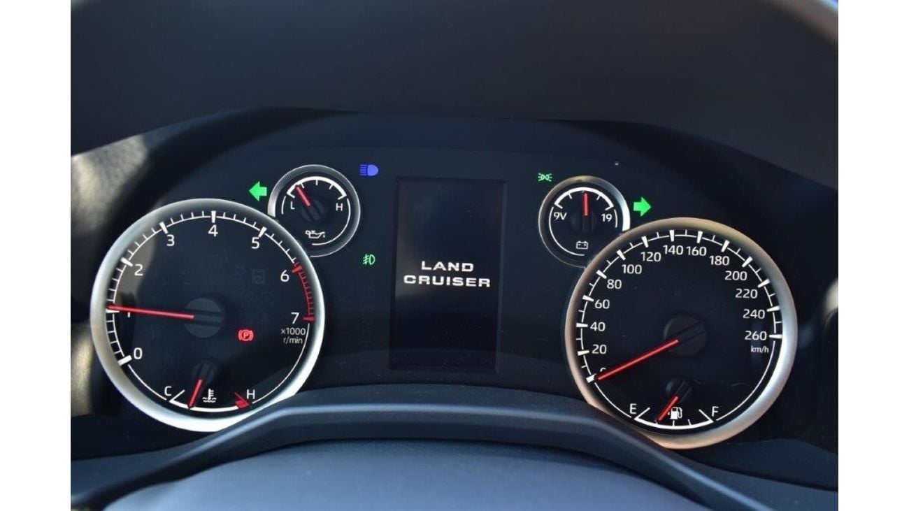 Toyota Land Cruiser 300 EXR V6 4.0L 4WD 7-SEATER AT