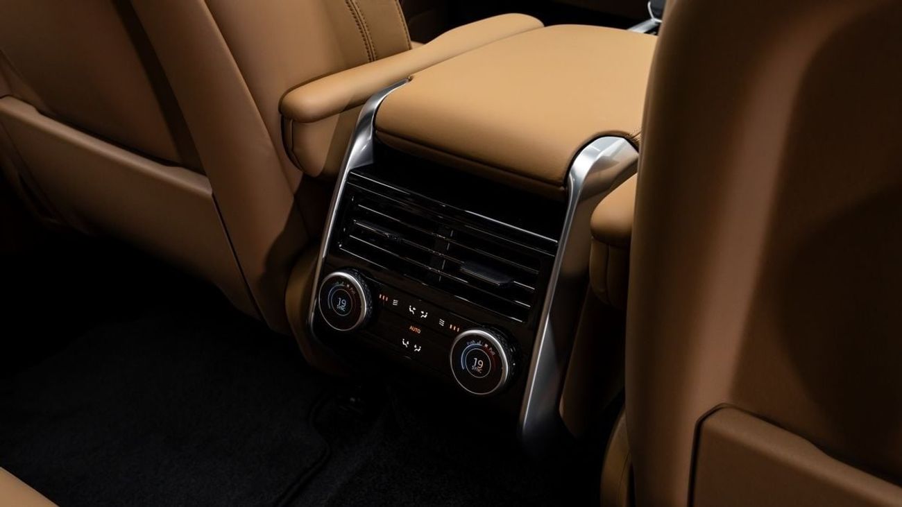 لاند روفر رينج روفر HSE P400 - 2026