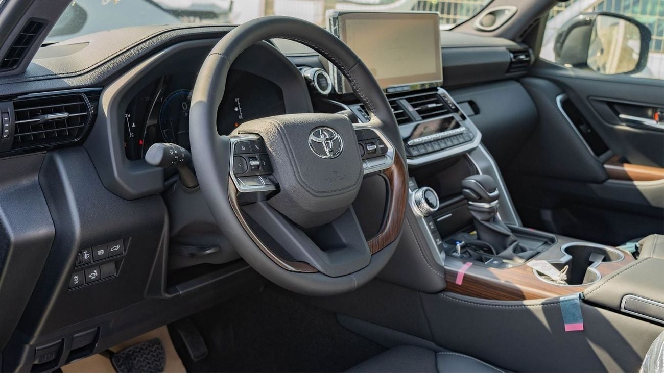 Toyota Land Cruiser 2025 Toyota Land Cruiser 300 GXR 3.3L Twin Turbo Diesel AT (Black)