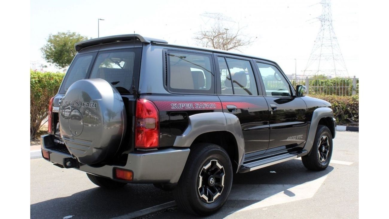 Nissan Patrol NISSAN PATROL SUPER SAFARI M/T 2021 GCC SINGLE OWNER WITH WARRANTY IN MINT CONDITION