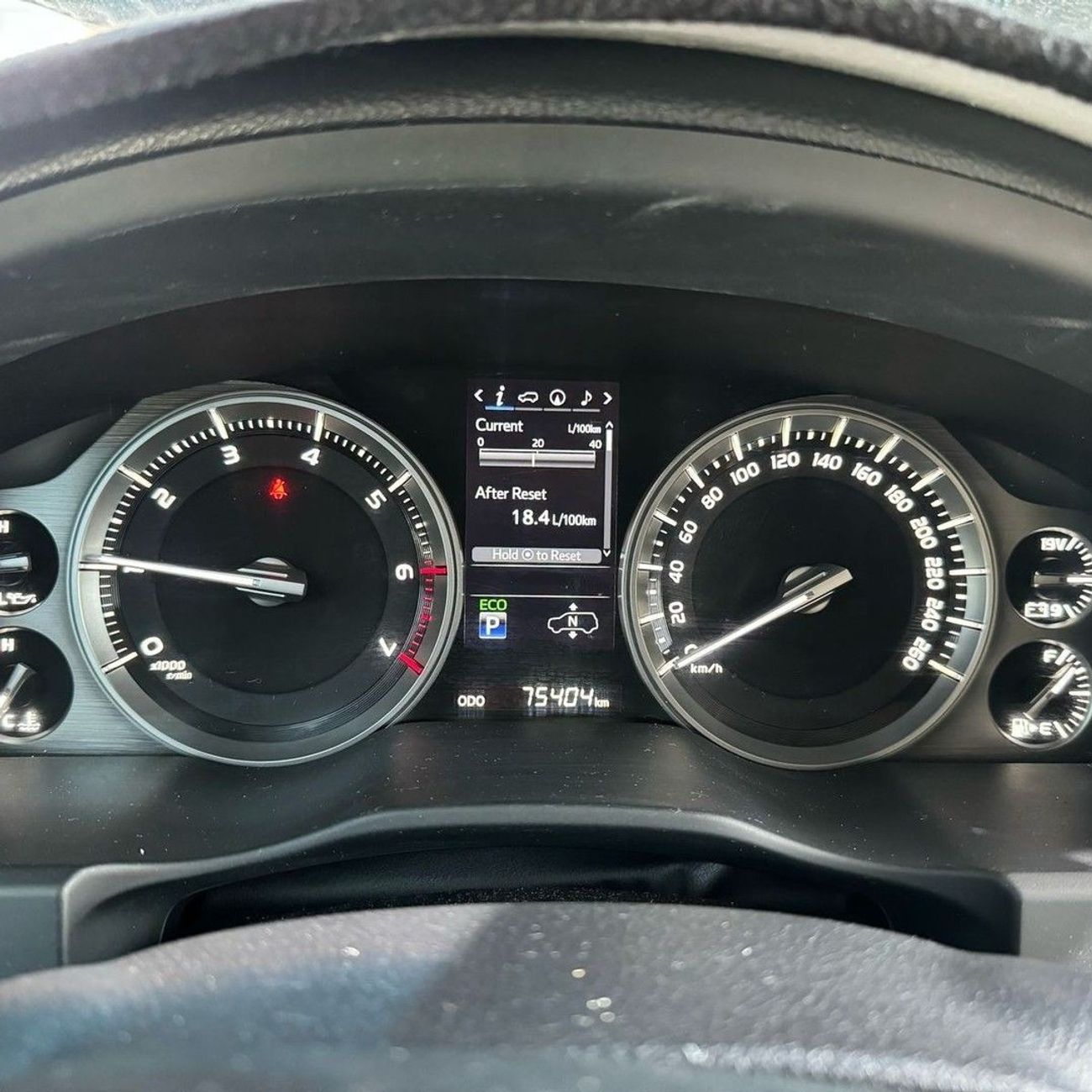 Toyota Land Cruiser TOYOTA LANDCRUISER VXR GRAND TOURING V8 5.7