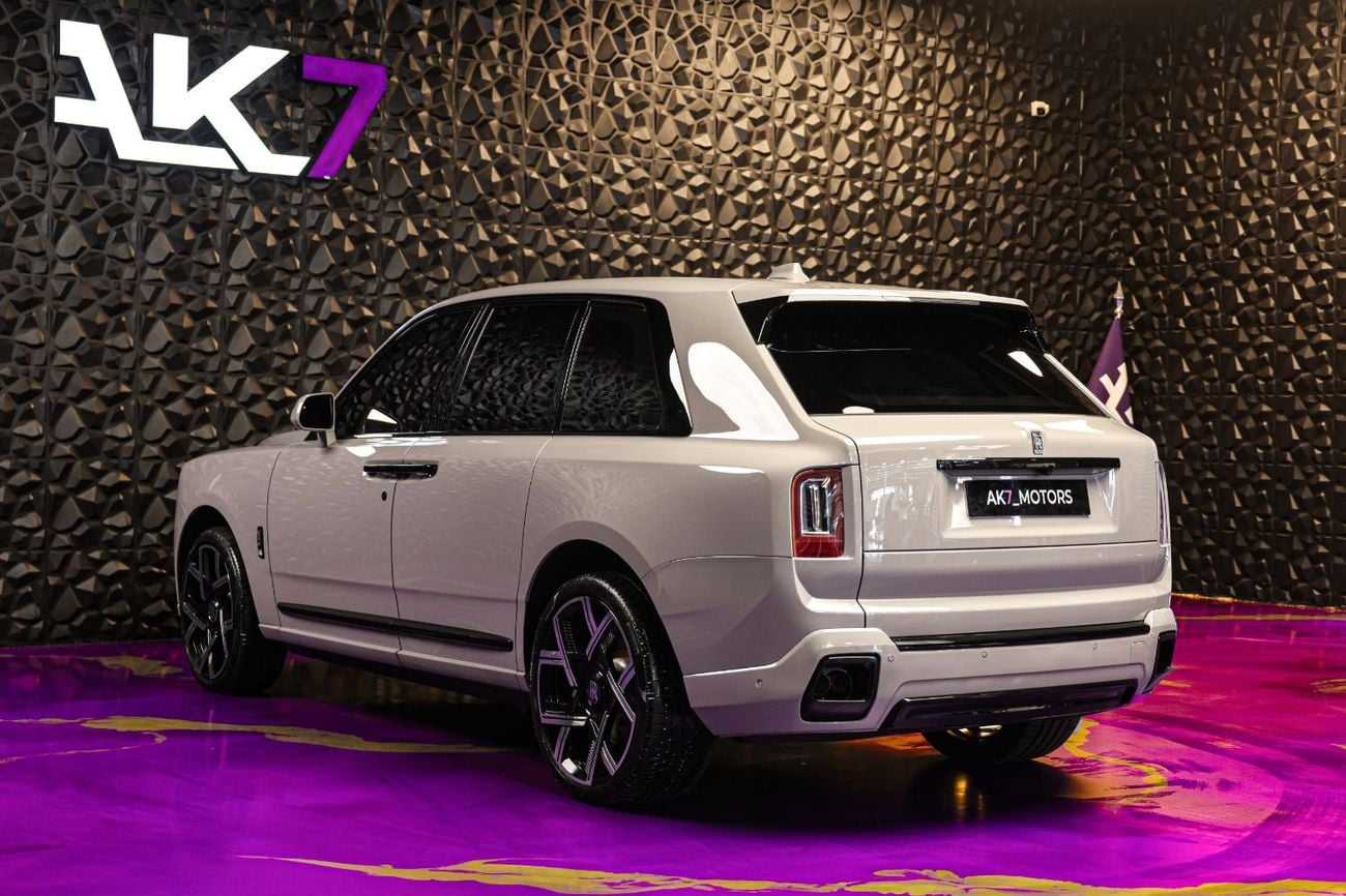 Rolls Royce Cullinan BLACK BADGE