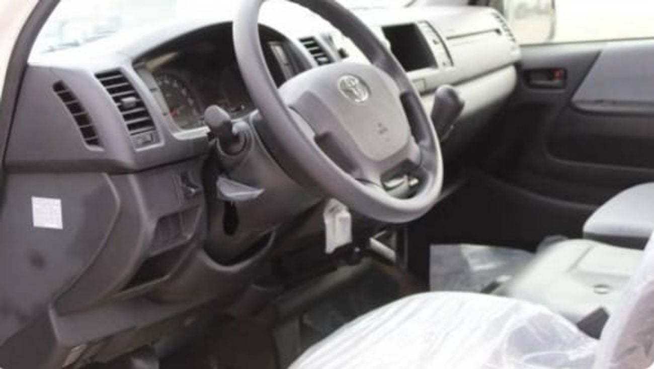 تويوتا هاياس hiace passenger 2.5l