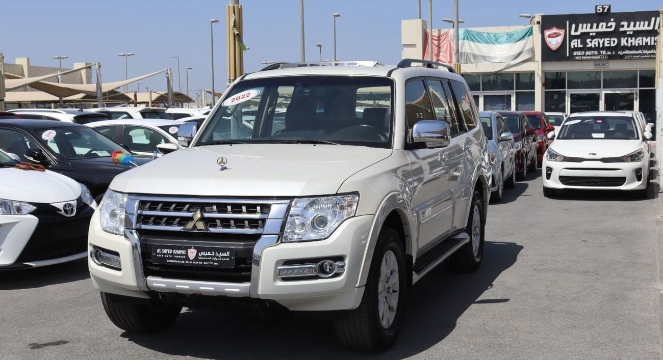 Mitsubishi Pajero Mitsubishi Pajero GCC 2022 in excellent condition, 56,000 km, 3.0L- 6 cylinder, priced at  65000 AED
