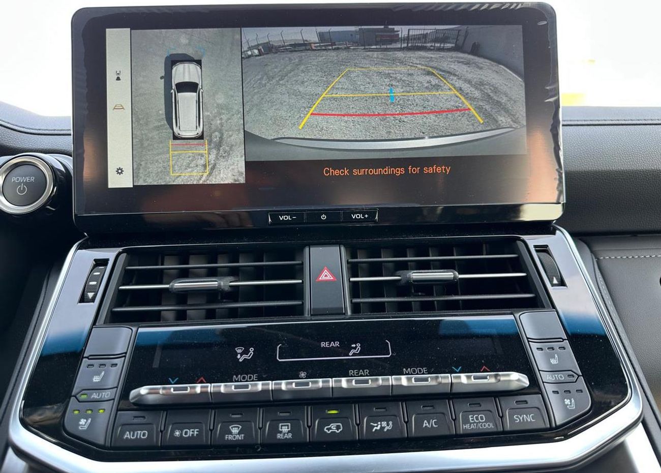 Toyota Land Cruiser 2025 Toyota Land Cruiser VX 3.5L AT Hybrid (High)