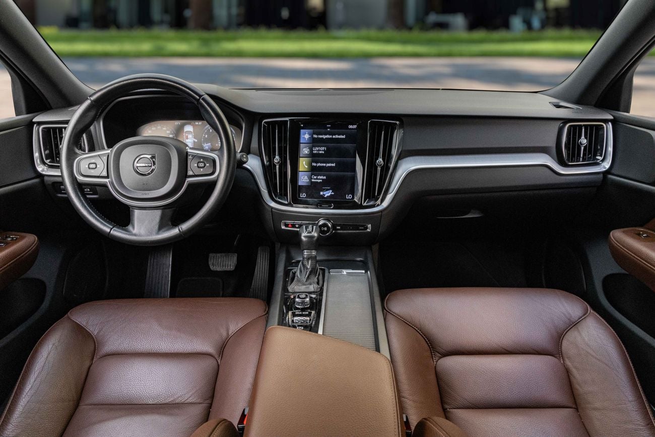فولفو V60 V60 | 1,366 P.M | 0% Downpayment | VOLVO WARRANTY TO NOV 2026 | VOLVO HISTORY!