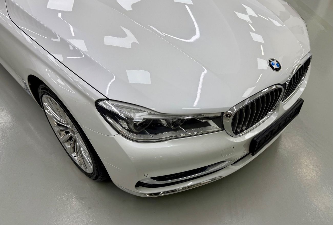 BMW 740Li Exclusive 3.0L (335 HP)