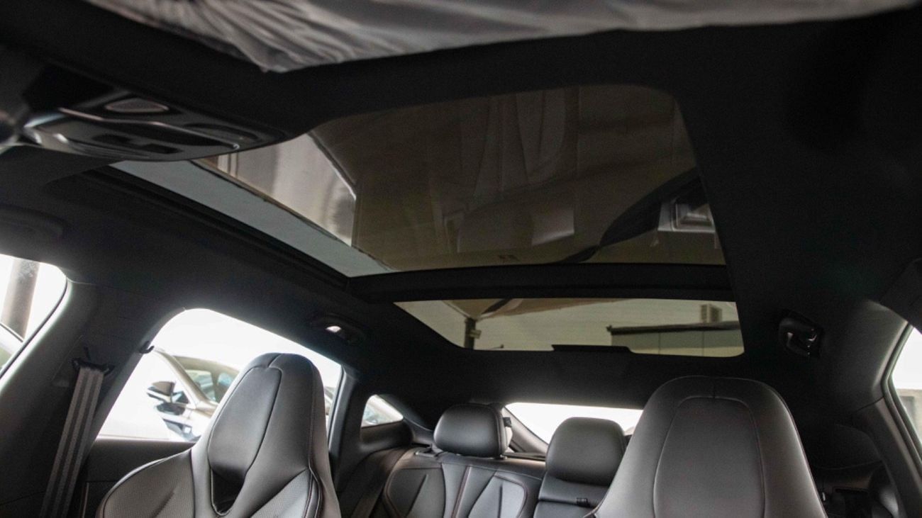 أم جي 7 MG7 DCT ELEGANCE EDITION 1.5T   WHITE / GRAY 2025