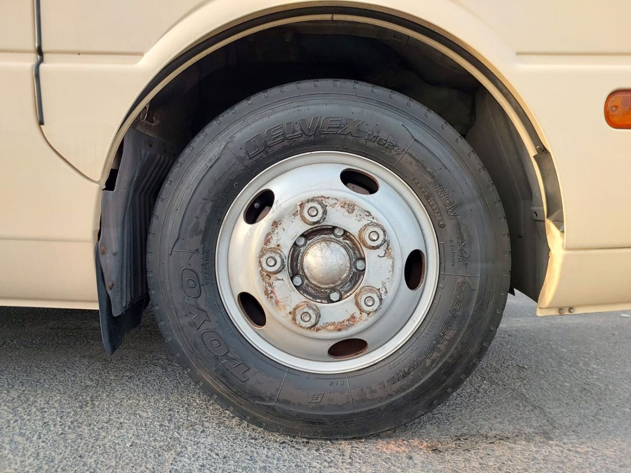 Mitsubishi Rosa MITSUBISHI ROSA BUS RHD 2005 MODEL 4.9 L DIESEL AUTOMATIC(PM00010)