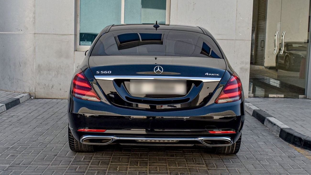 مرسيدس بنز S 560 Std 4.0L (463 HP)