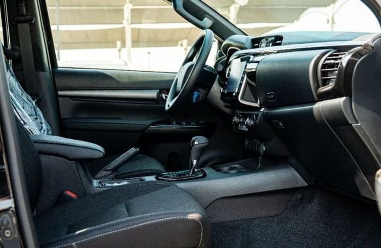 تويوتا هيلوكس 2026 Toyota Hilux Adventure (4.0L V6  4WD)