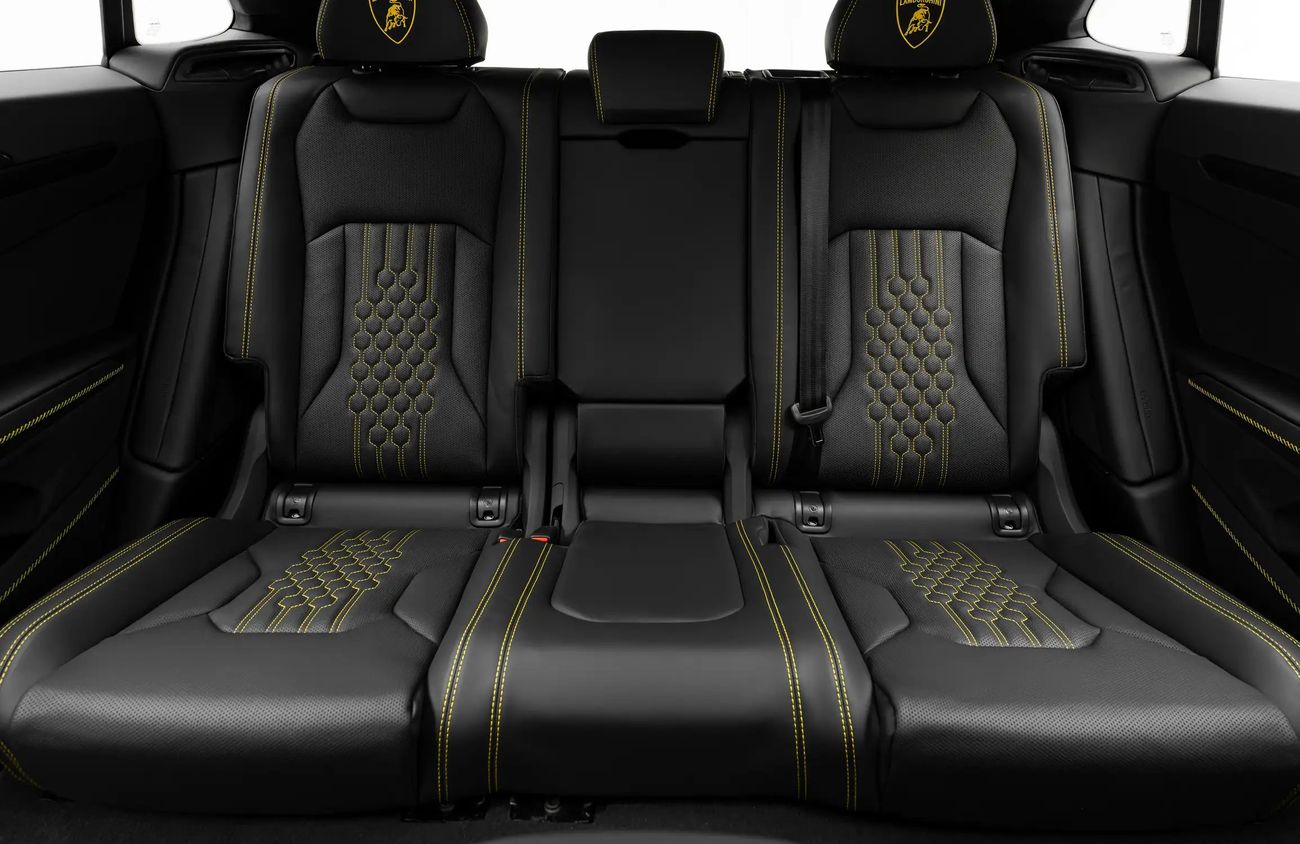 لامبورغيني اوروس 4.0L V-8 Twin-Turbocharged Engine + eMotor