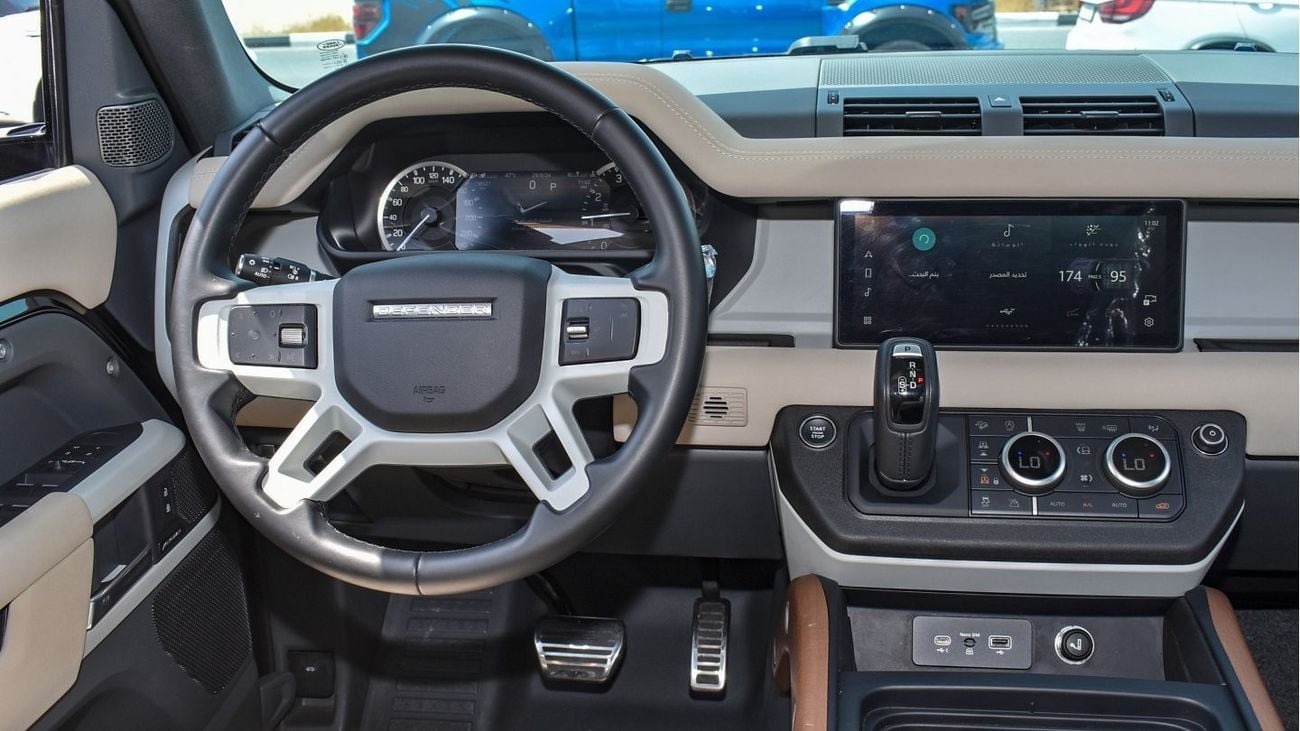 Land Rover Defender P400