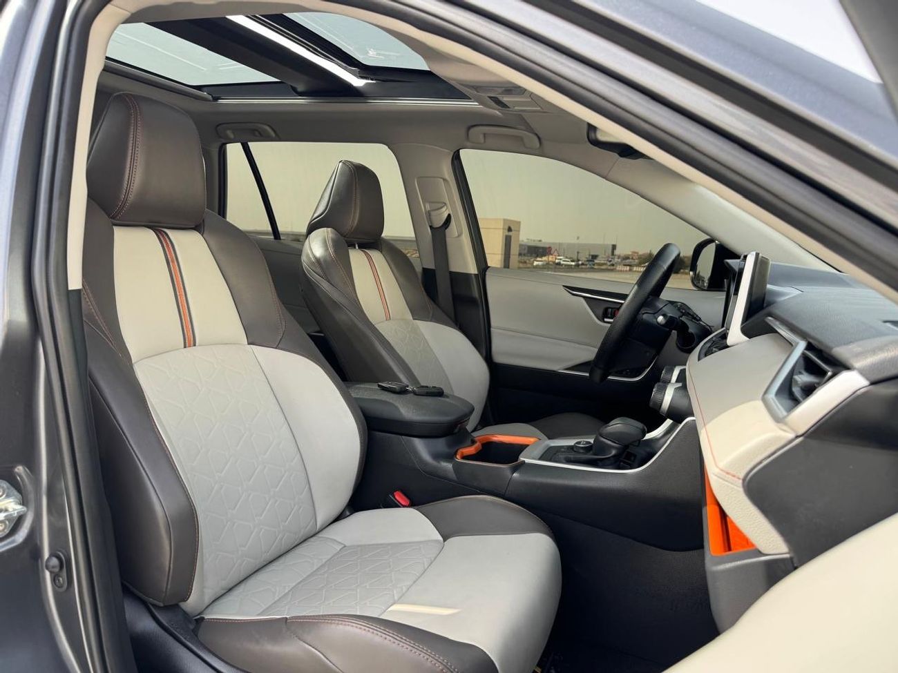 تويوتا راف ٤