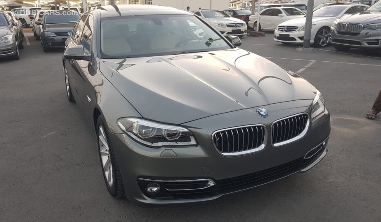 BMW 520i BMW 520 model 2015 GCC car prefect condition full option one owner