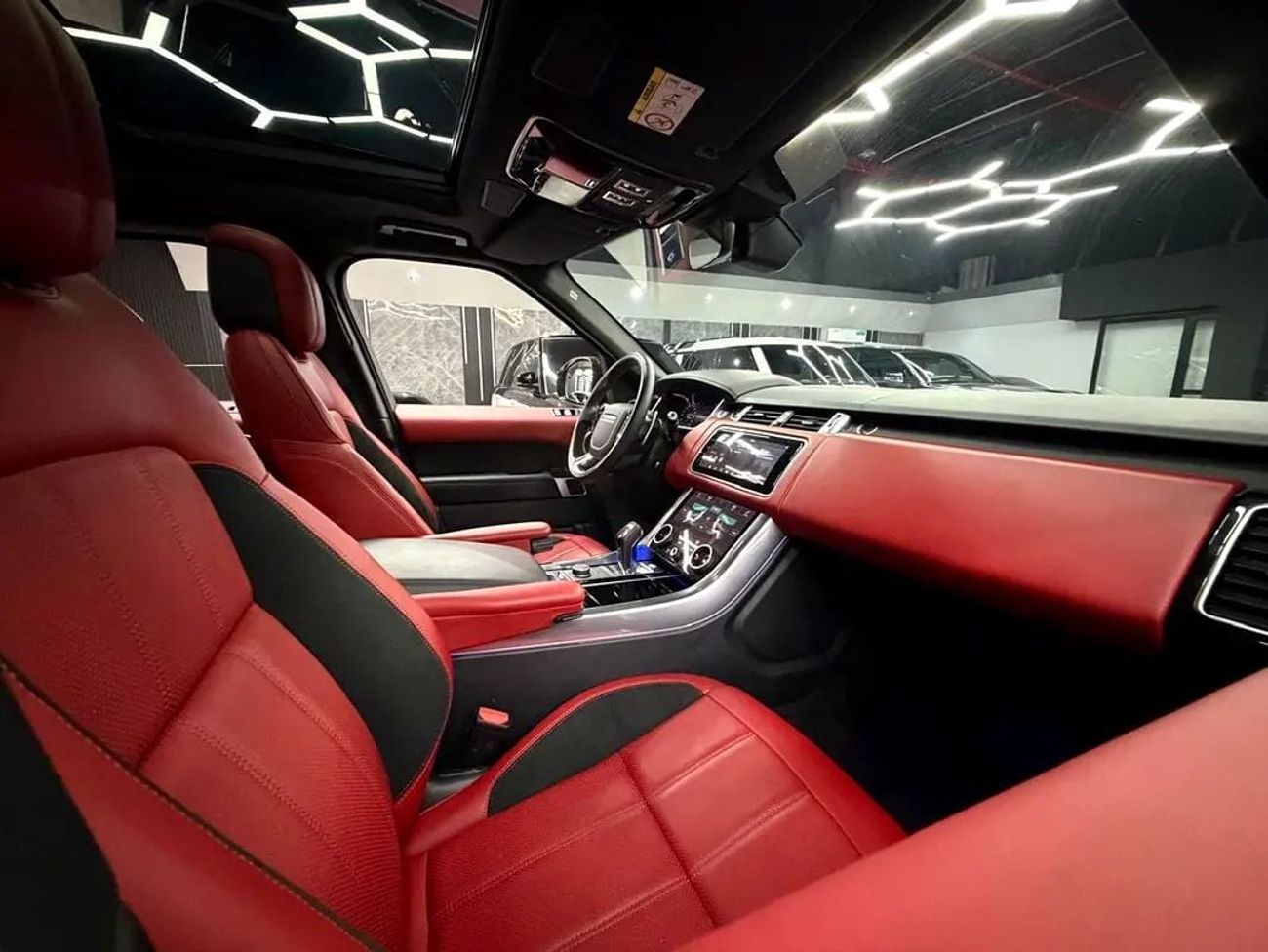 Land Rover Range Rover Sport HSE DYNAMIC