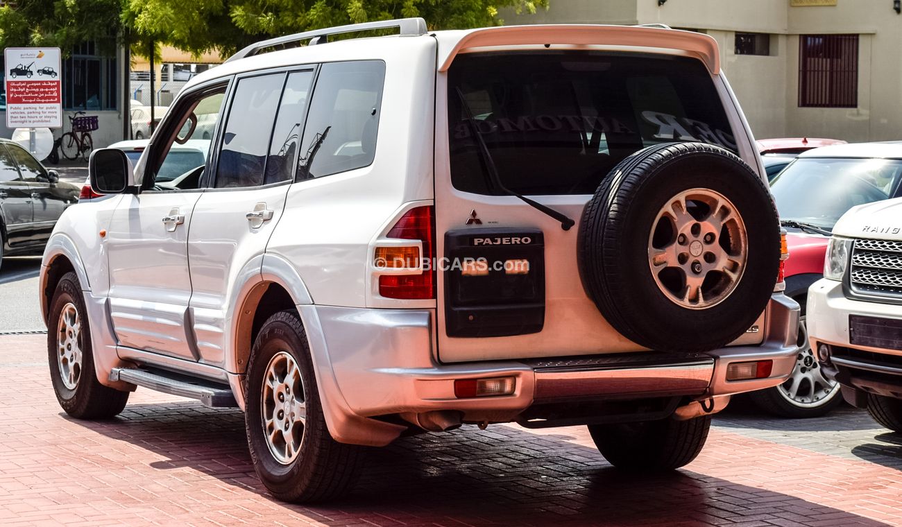 Mitsubishi Pajero GLS V6