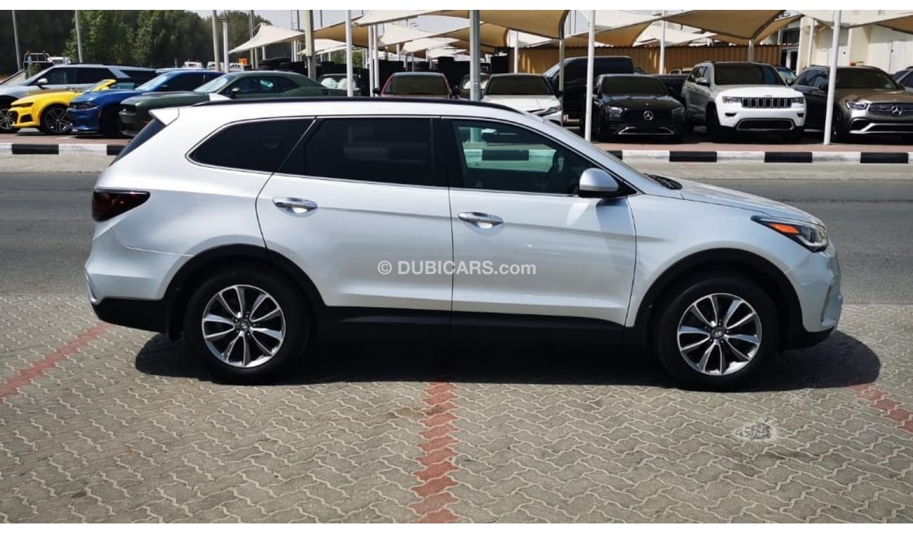 هيونداي جراند سانتا في Limited Edition