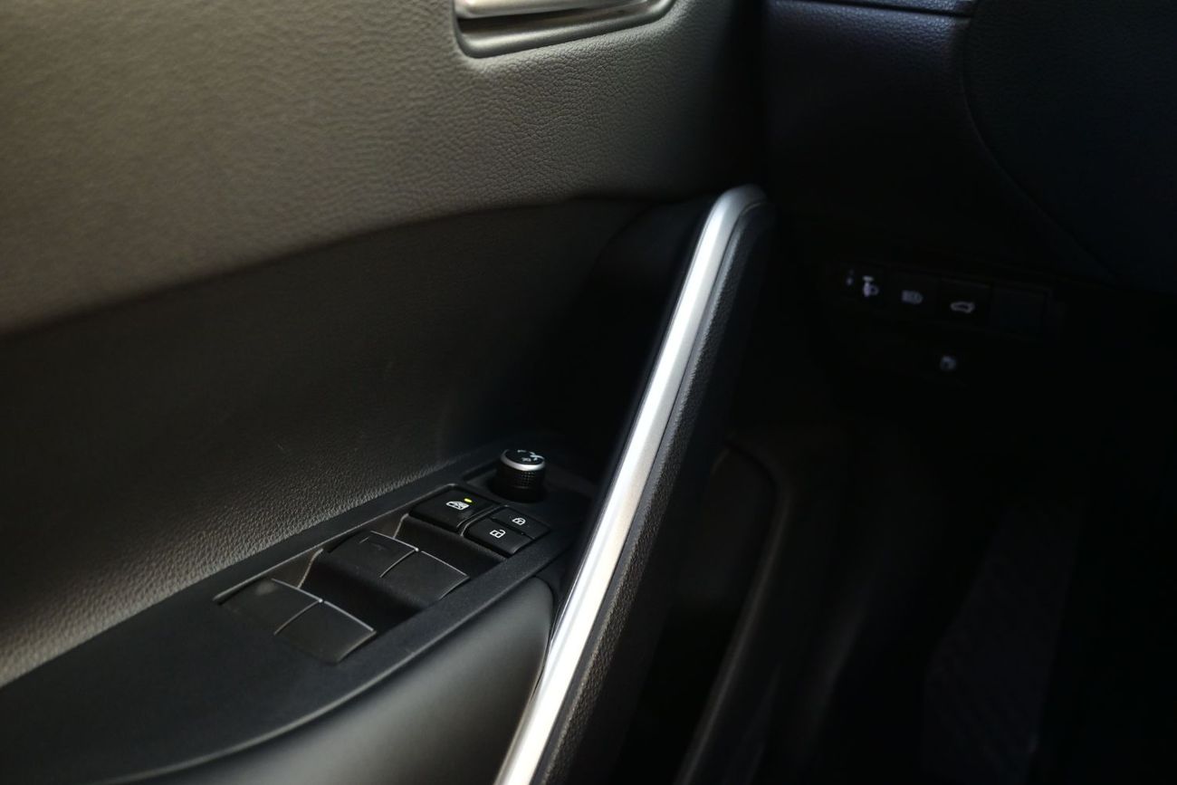 Toyota Frontlander Toyota Frontlander Luxury Plus 2.0L Hybrid, Model 2025, Color White