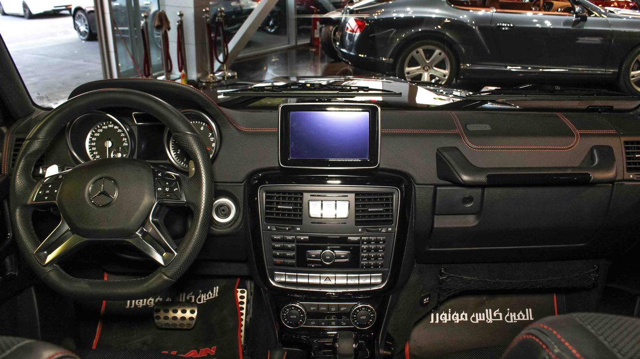 Mercedes Benz G500