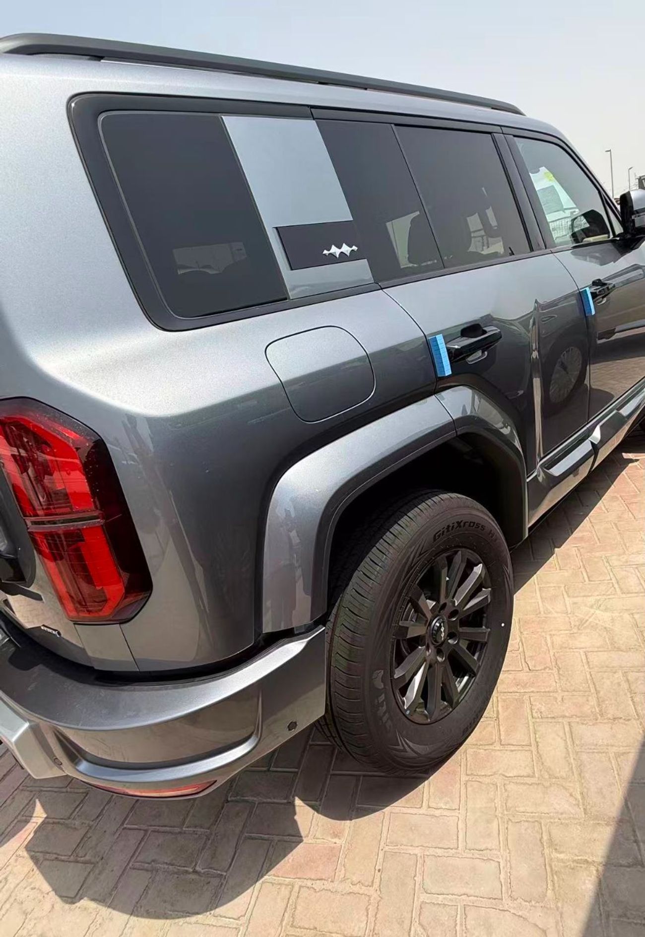 بي واي دي ليوبارد 5 Ultra edition