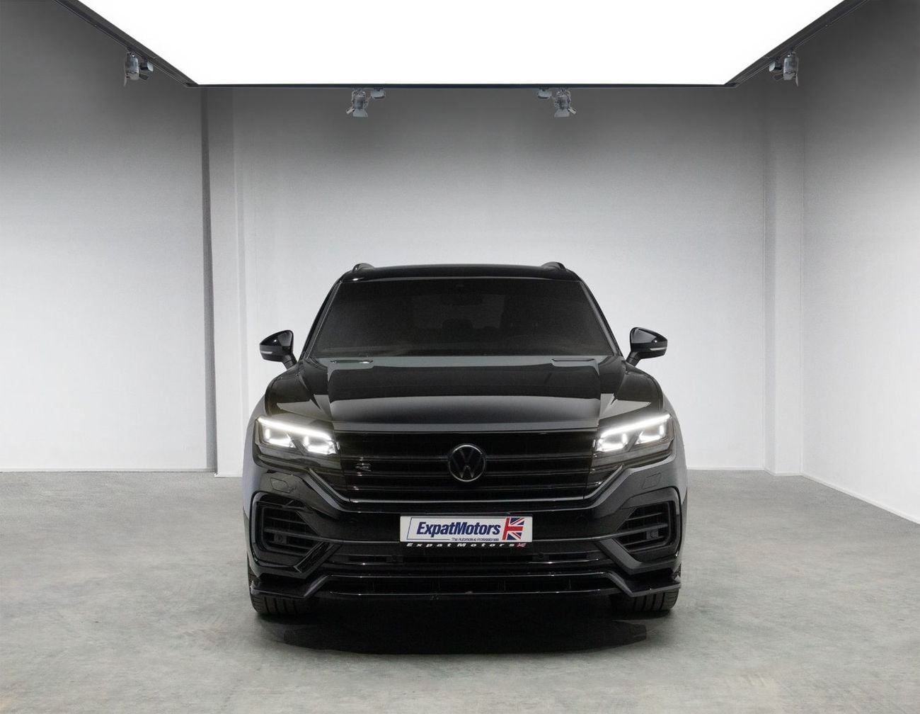 فولكس واجن طوارق R-Line 3.0L AWD