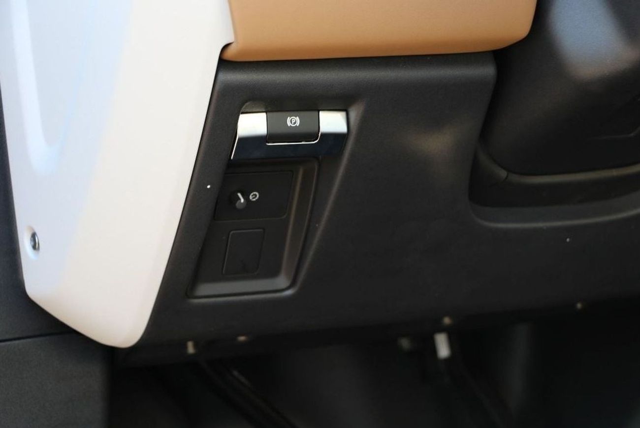 Land Rover Defender 2025 Defender 3.0L Petrol P400 X-Dynamic HSE