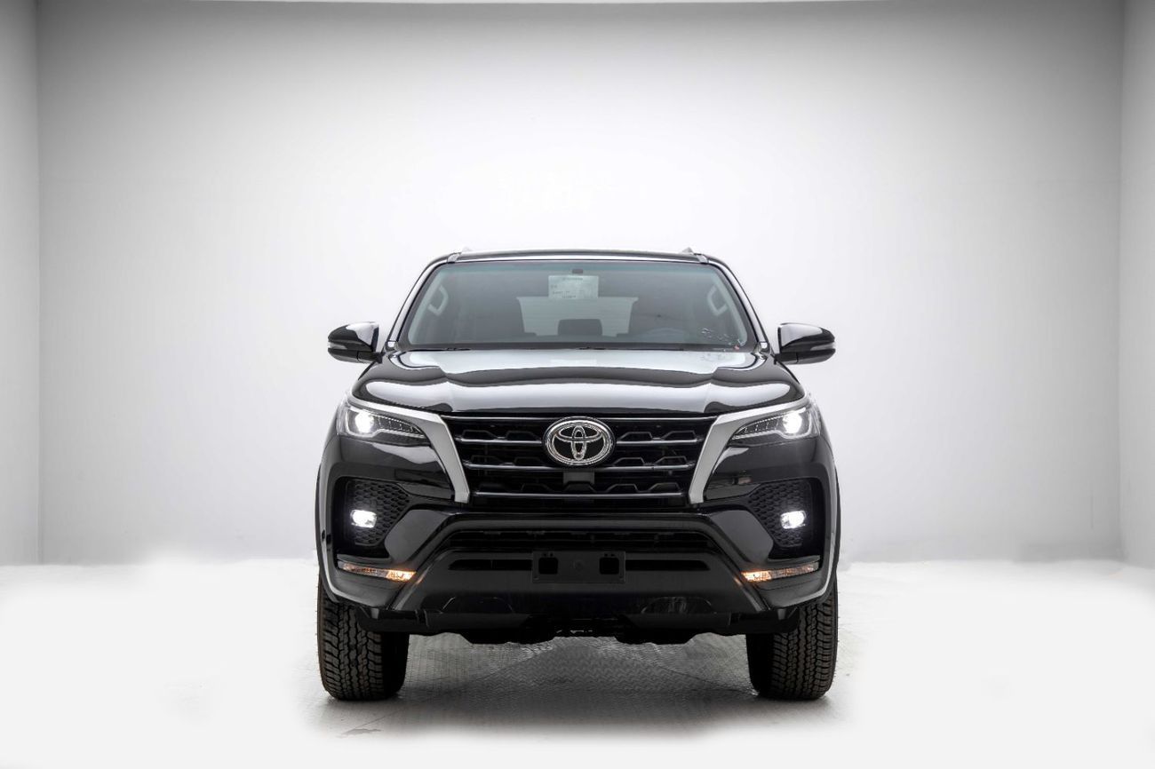 تويوتا فورتونر EXR 2.7L - Attitude Black Inside Sand Beige | Export