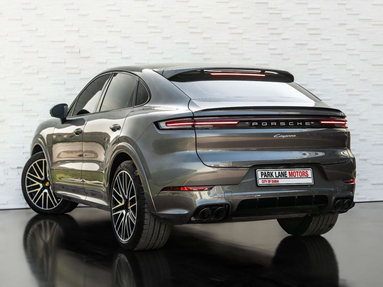 Porsche Cayenne Base
