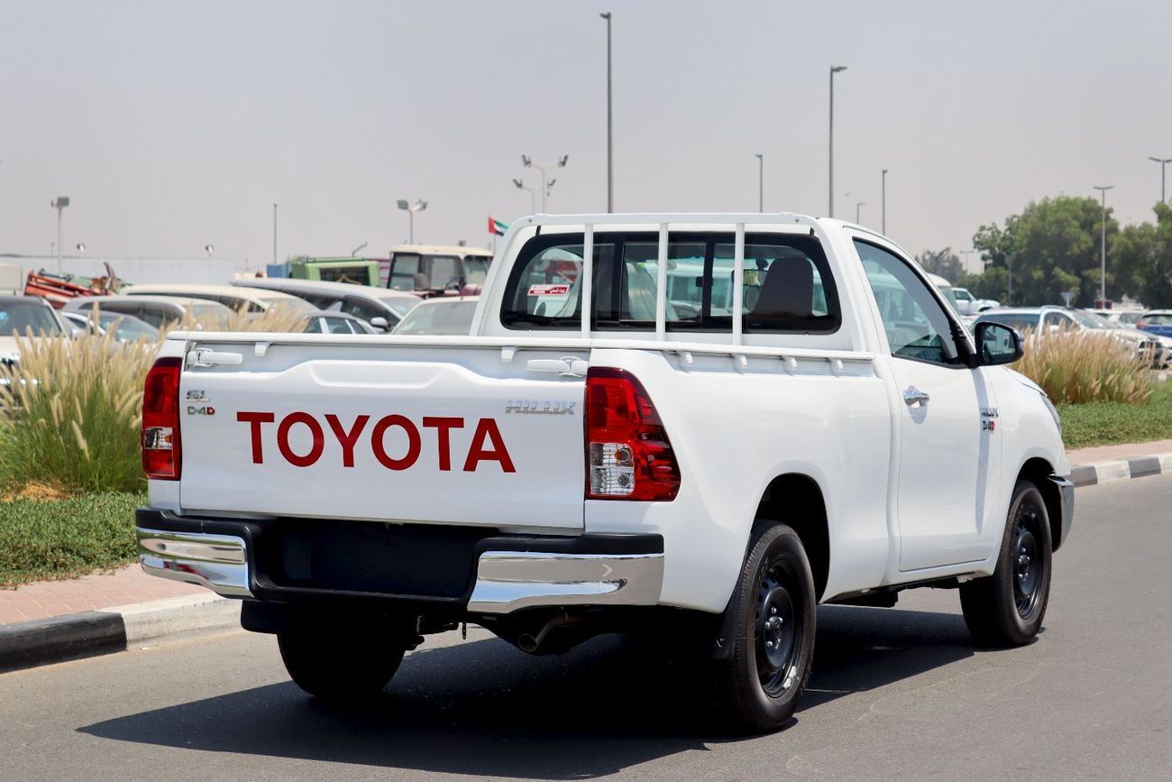 Toyota Hilux Hilux 2.4L GL | D-4D | Single Cabin | 6-Speed Manual | GCC | Power Windows & Mirrors
