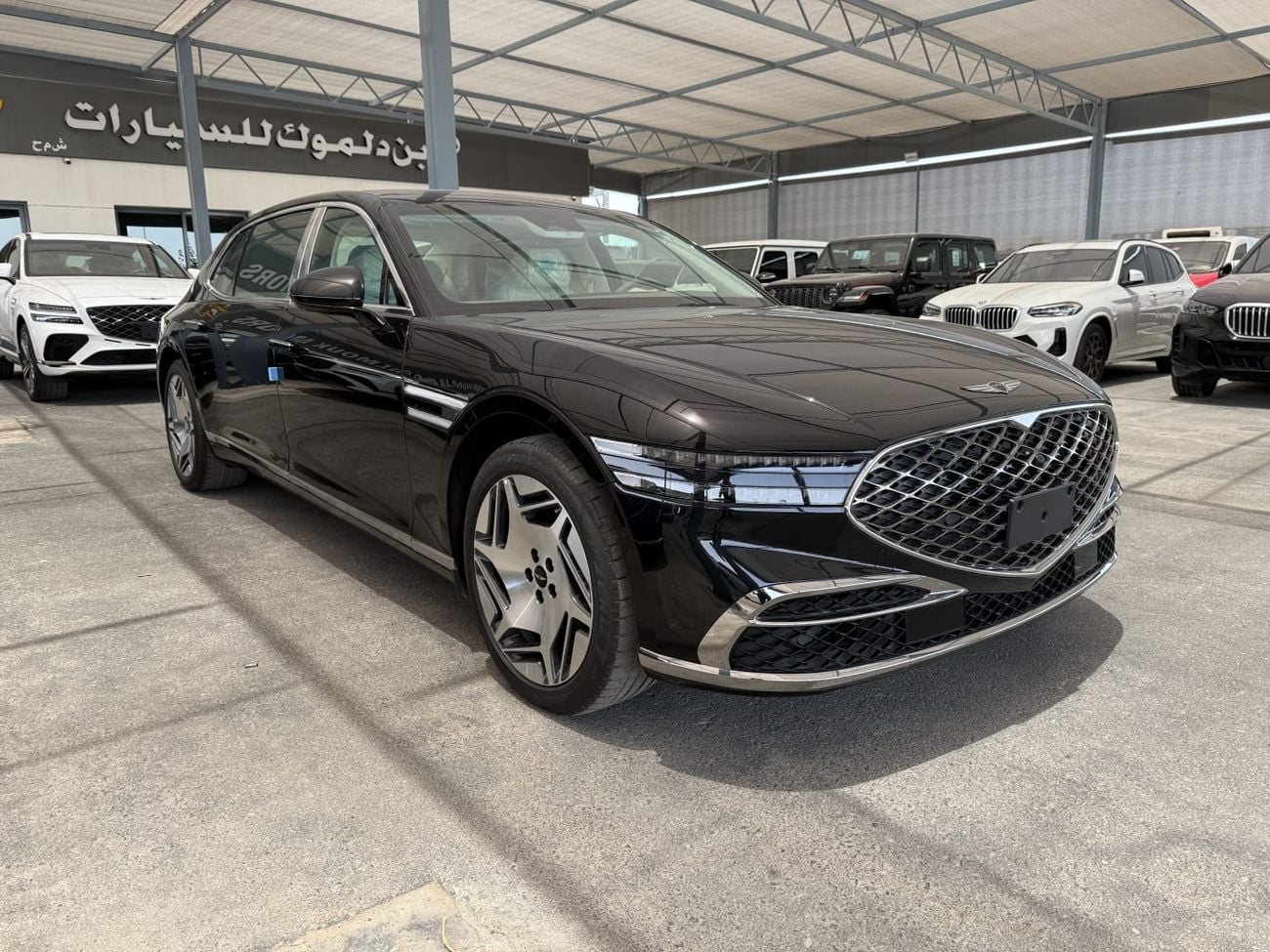 جينيسس G90 G90 LWB 3.5T E/SC ROYAL