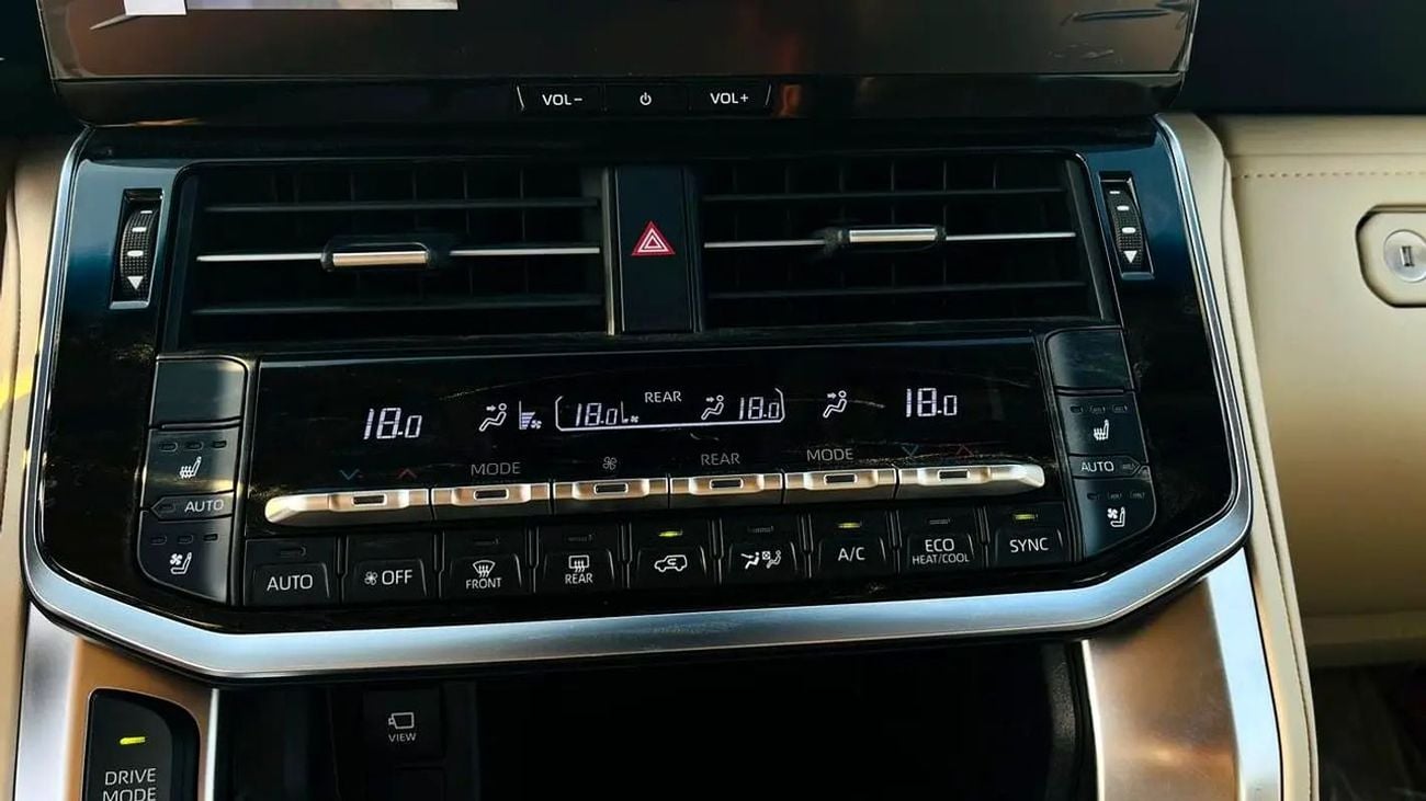 تويوتا لاند كروزر VXR تويوتا لاند كروزر LC300 VXR-Z HEV ليميتد موديل 2026 (كاملة المواصفات) محرك هجين V6 ثنائي التوربو سعة