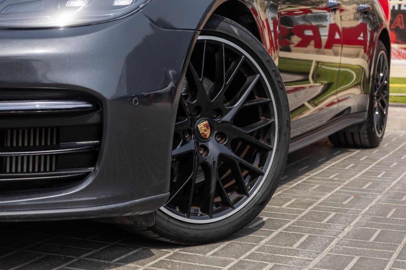 Porsche Panamera Std 3.0L (325 HP)