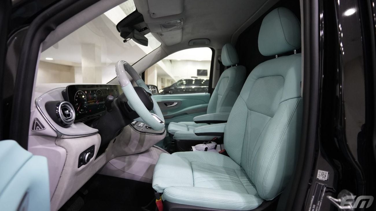 Mercedes-Benz V 300 MERCEDES‑BENZ V300 VIP BUSINESS VAN –  FULL LUXURY OPTION | BRAND NEW | GCC | 2025