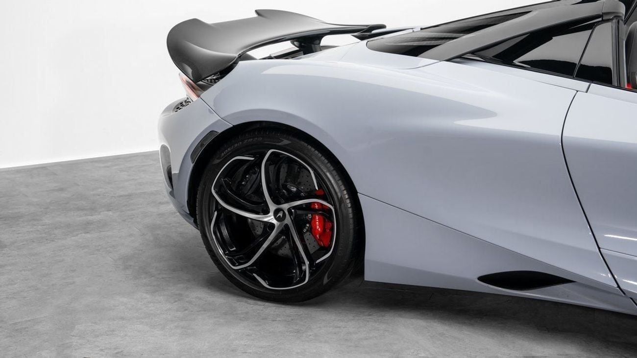 مكلارين 750S سبايدر - ٢٠٢٤ - دول مجلس التعاون الخليجي - تحت الضمان وعقد الخدمة