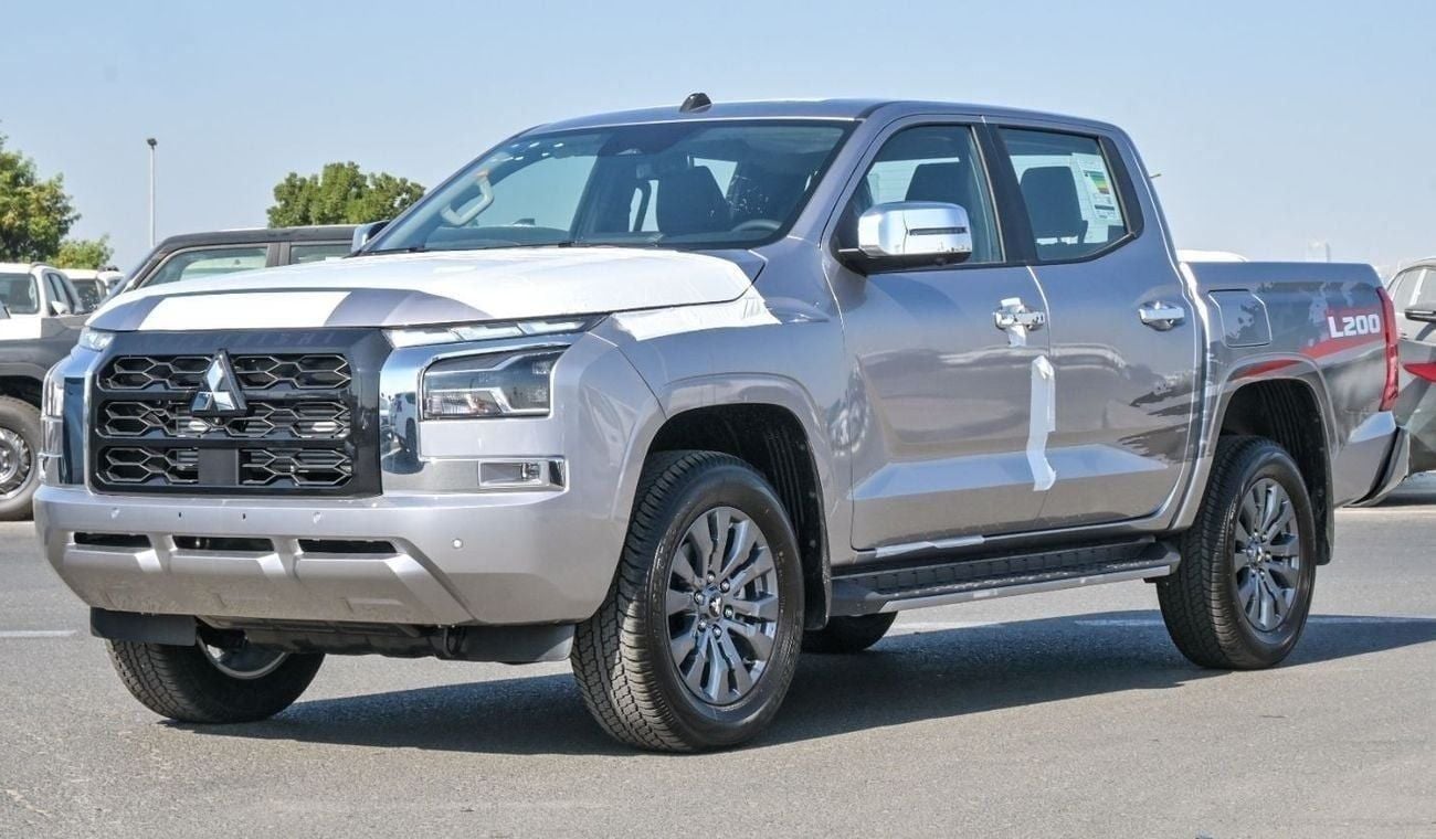 Mitsubishi L200 Brand New Mitsubishi L200 2025 For Export Only ! 2.5L 4WD Diesel GLS | A/T | Silver/Black |L200-GLS-