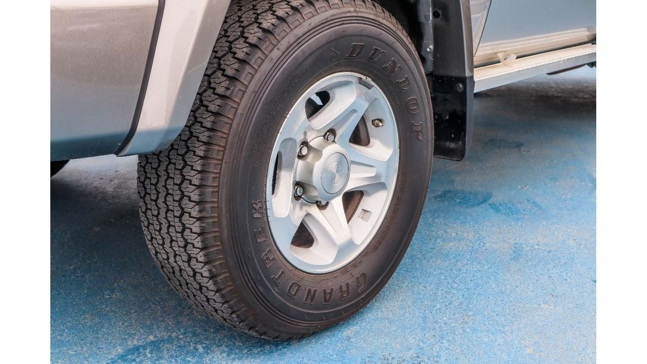 Toyota Land Cruiser Pick Up 2023 MODEL TOYOTA LAND CRUISER 79 SINGLE CAB PICKUP LX V6 4.0L PATROL 4WD MANUAL TRANSMISSION