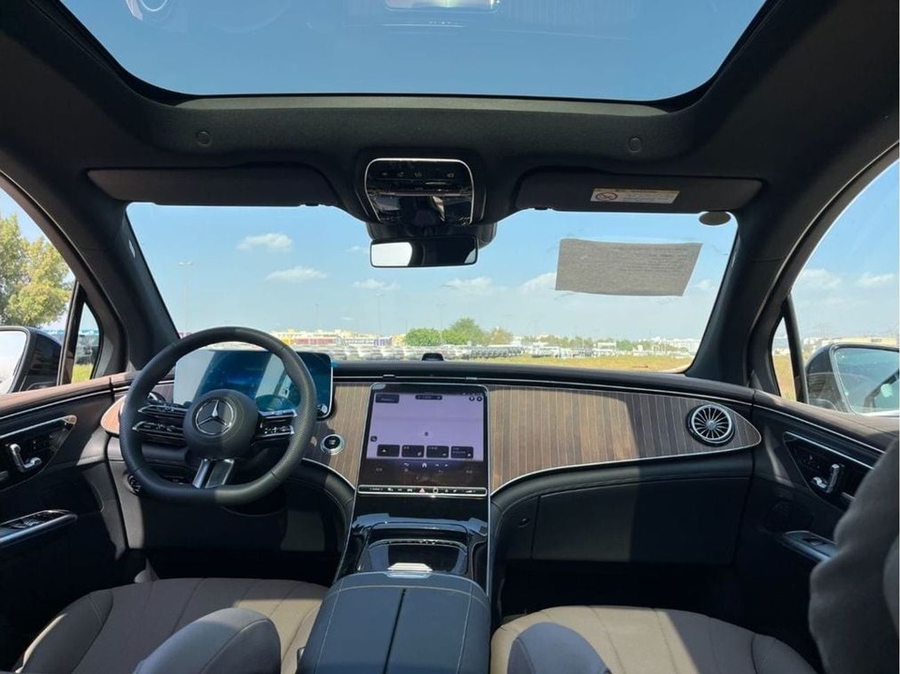 مرسيدس بنز EQE 500 SUV MERCEDES_EQE500_4MATIC_2024_FULL_OPTIONS_600KM