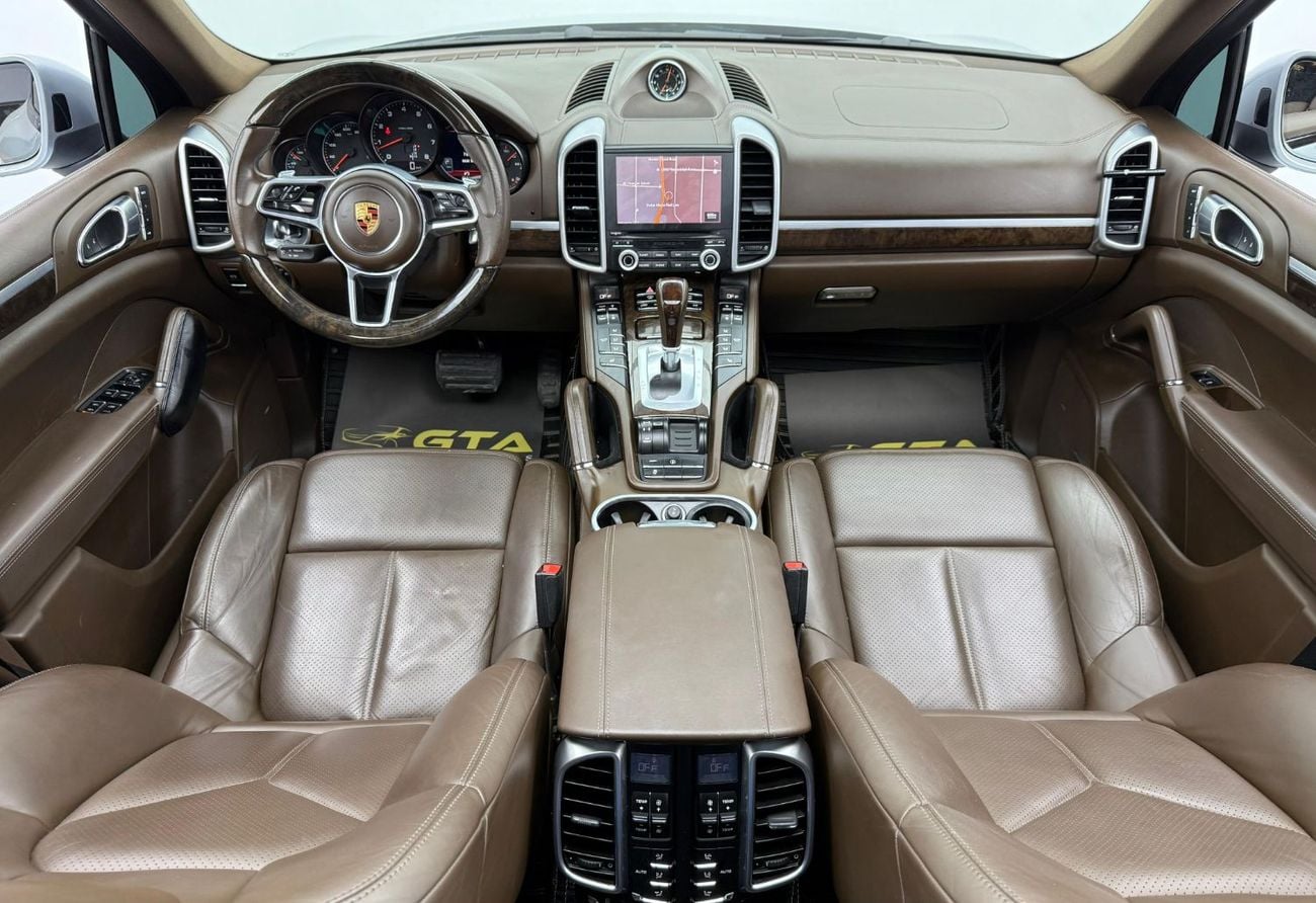 بورش كايان 2017 Porsche Cayenne Platinum Edition, Full Service History, Excellent Condition, GCC