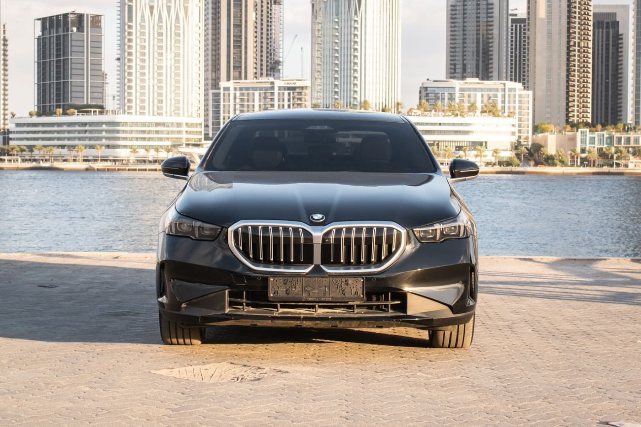 بي أم دبليو 520i M SPORT PRO 