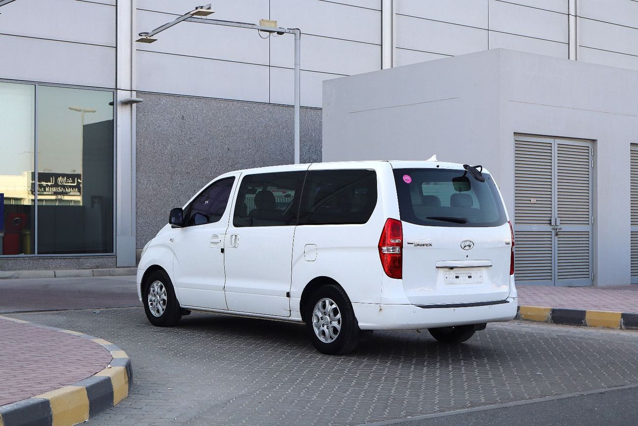 هيونداي H1 ستاريكس Hyundai H1 12-Seater Passenger Van 2016