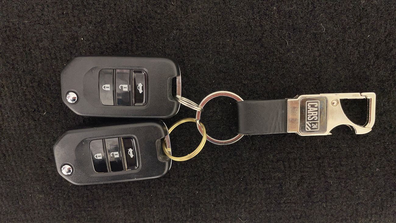 هوندا سيفيك DX 1.6 | بدون دفعة مقدمة | اختبار القيادة في المنزل